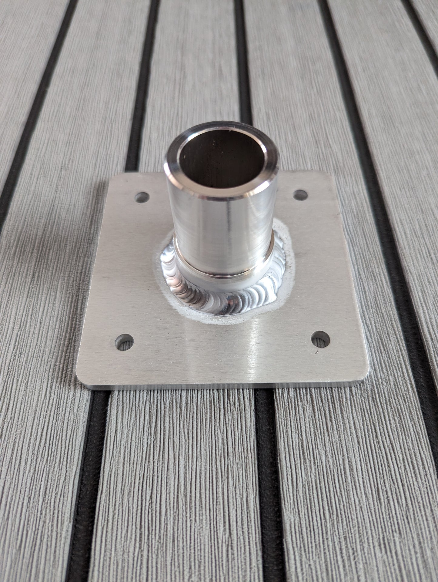 JEWLS 1.5" OD Grill Mount for Magma Grills